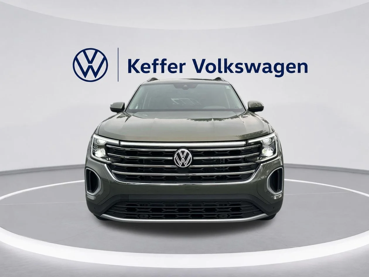 New 2026 Green Volkswagen 2.0T SE w/Technology image 8