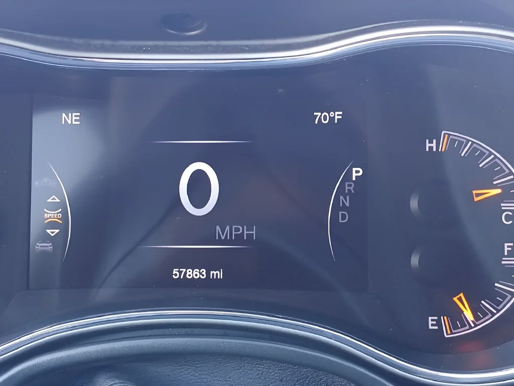 Used 2020 Gray Jeep Limited image 15