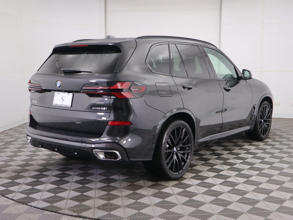 Used 2026 Black Sapphire Metallic BMW xDrive40i image 6
