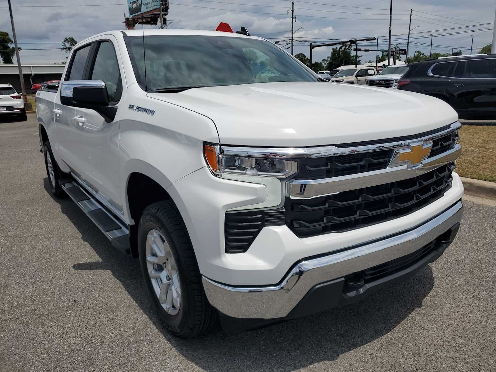 New 2026 Summit White Chevrolet LT image 6