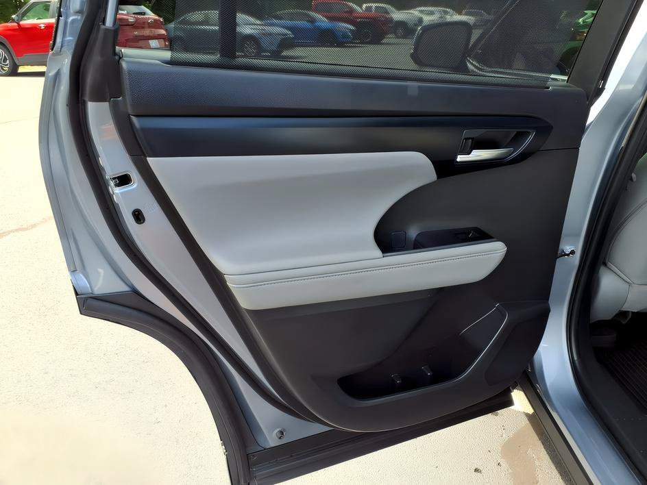 Used 2024 Moon Dust Toyota LE image 14