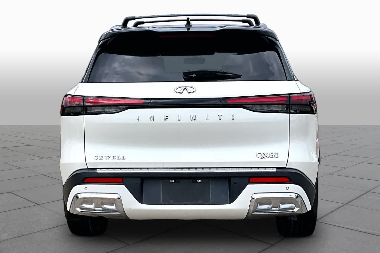 Used 2022 Majestic White/Black Obsidian INFINITI AUTOGRAPH image 5