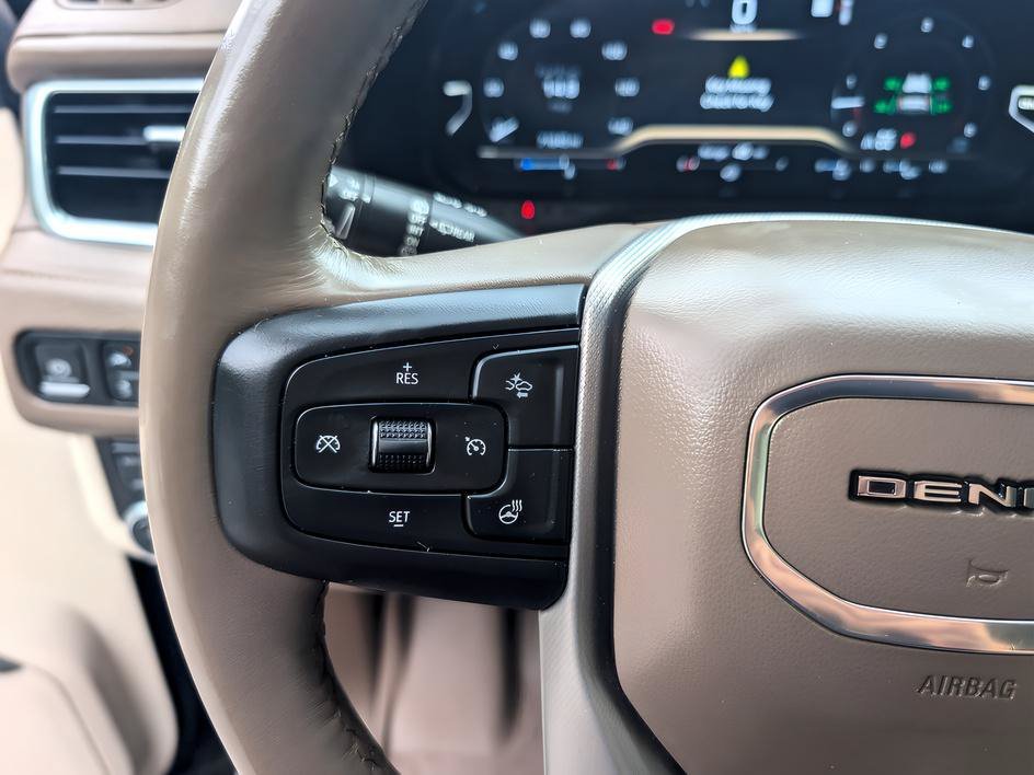 Used 2022 Onyx Black GMC Denali image 15