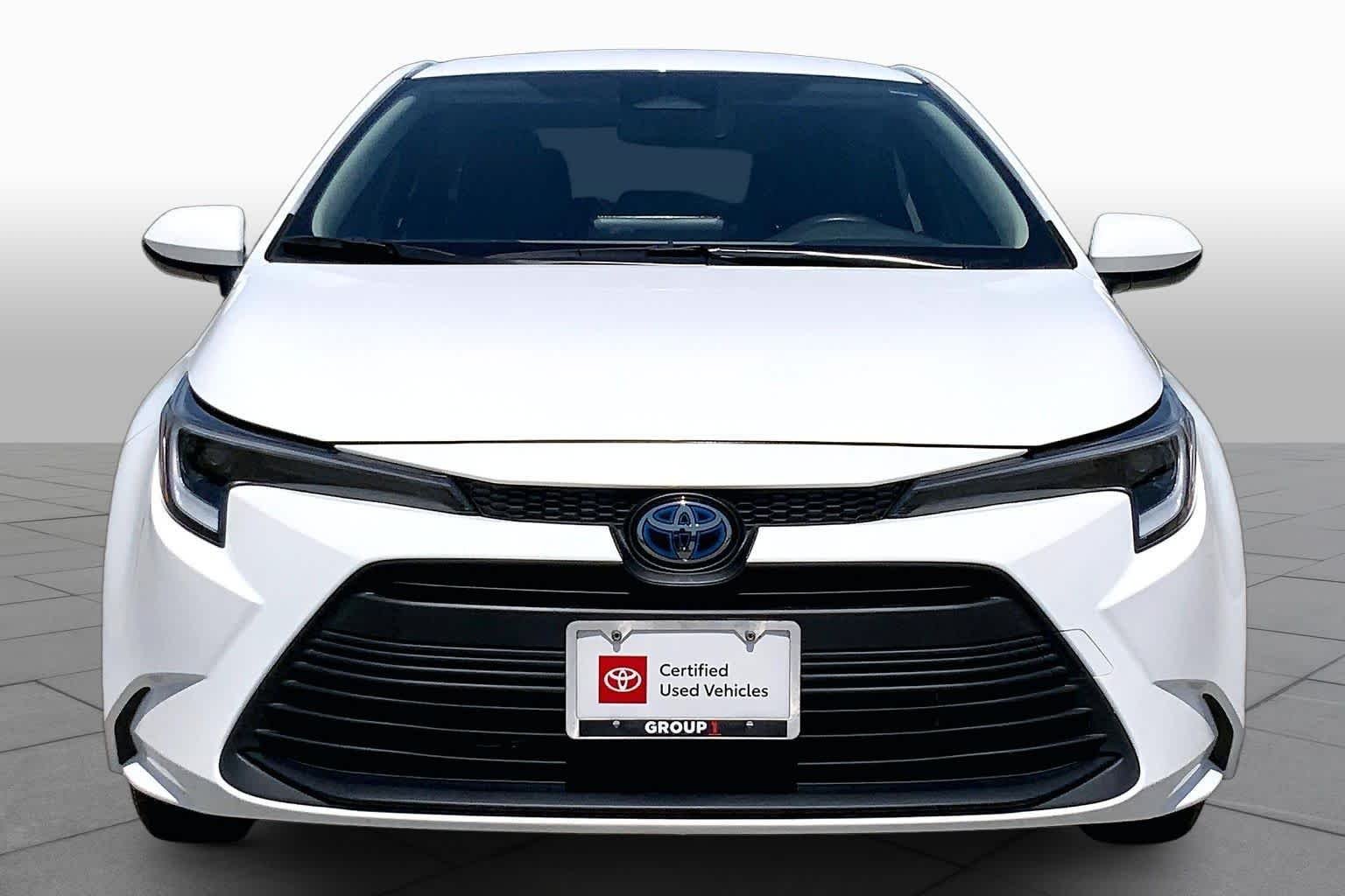 Used 2024 Ice Cap Toyota Hybrid LE image 4
