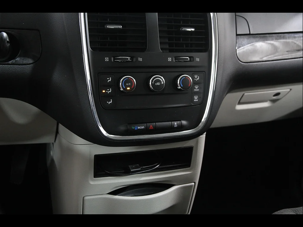 Used 2016 Granite Crystal Metallic Clear Coat Dodge American Value Package image 12