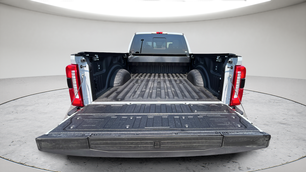 New 2026 Avalanche Ford F-350® XLT image 21