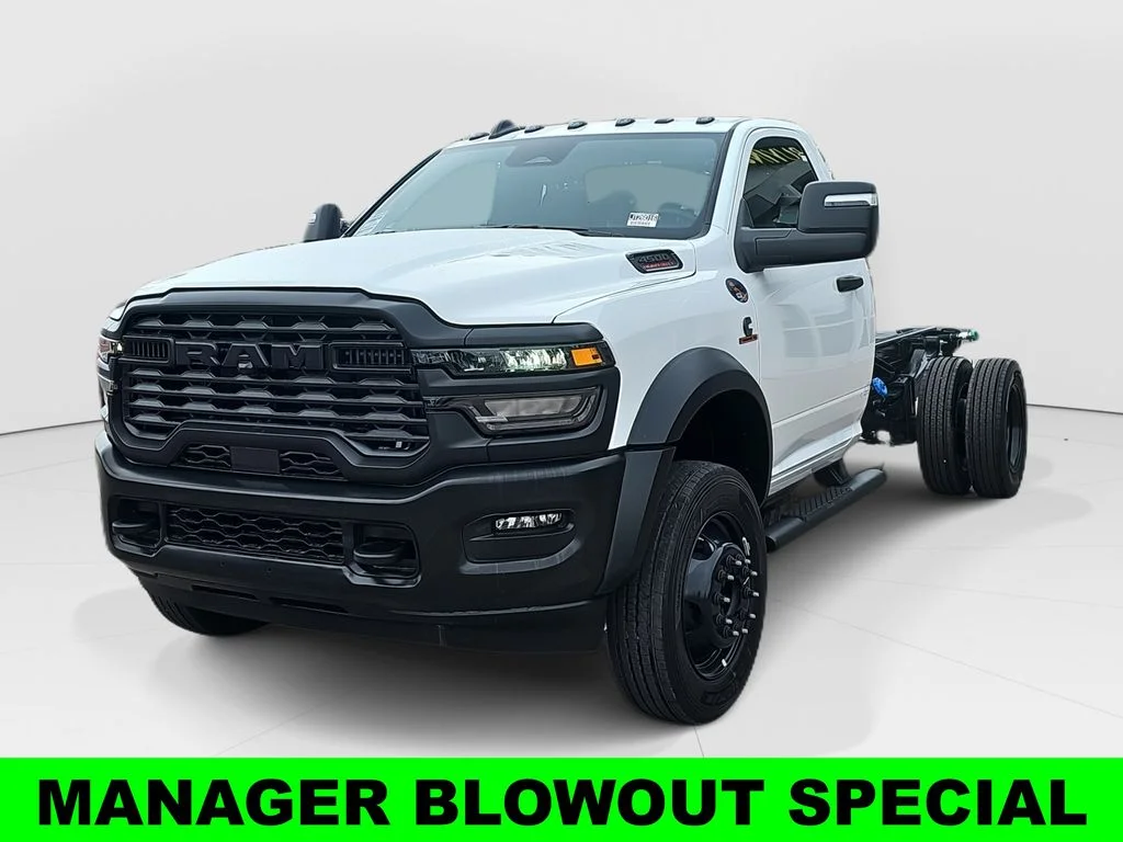 New 2026 Bright White Clear-Coat Exterior Paint RAM Tradesman image 7