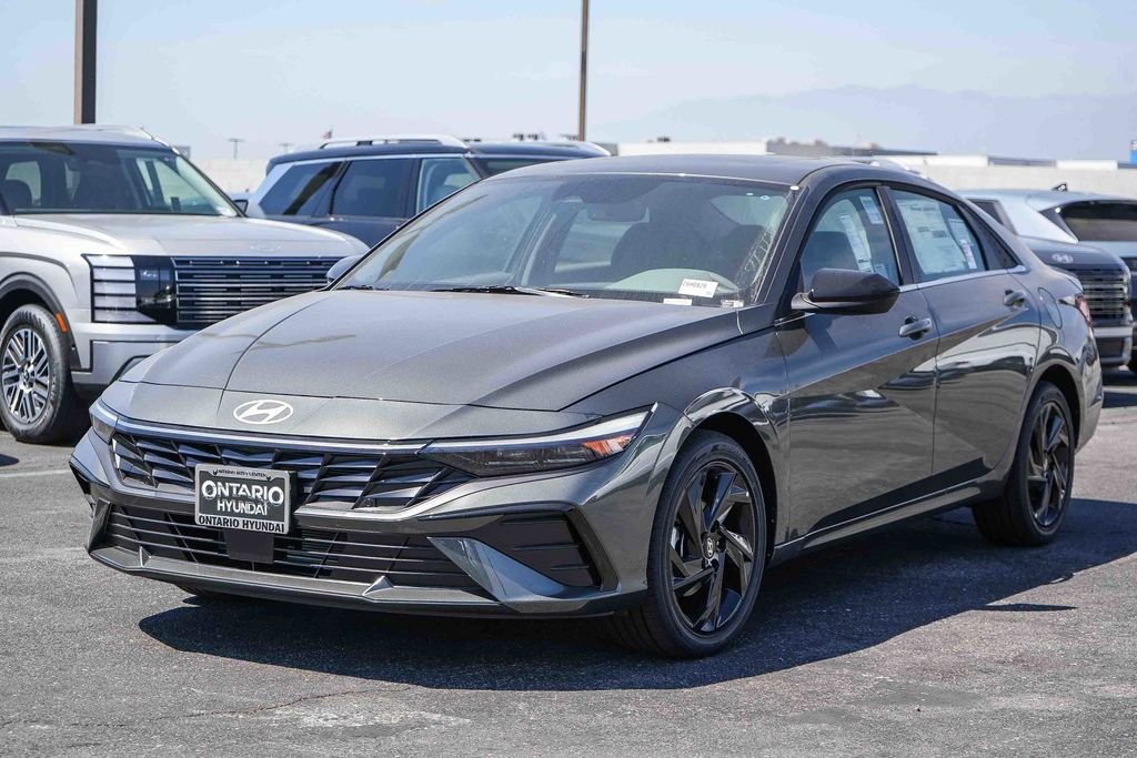 New 2026 Gray Hyundai SEL Sport image 4
