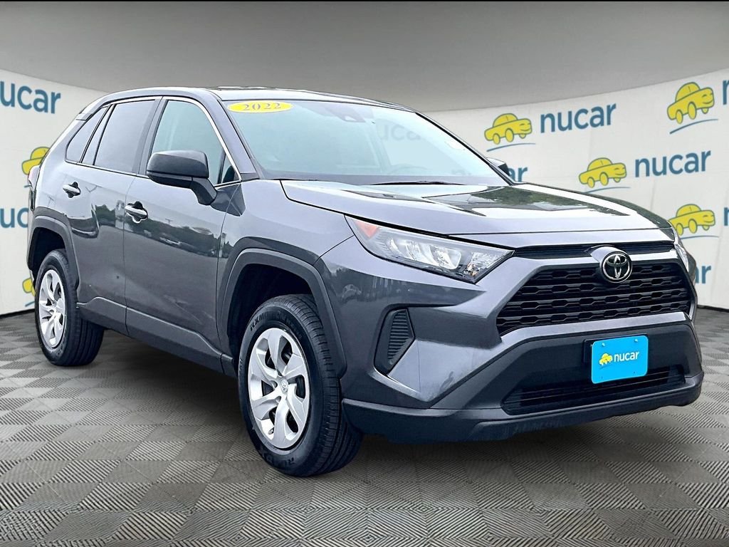 2022 Toyota RAV4 LE AWD's photo