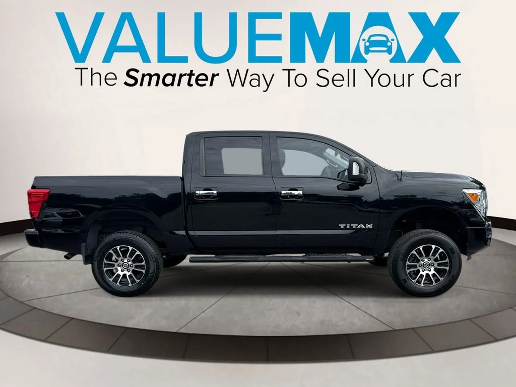 Used 2021 Black Nissan SV image 2