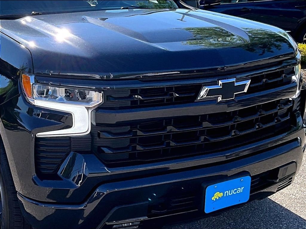 Used 2023 Gray Chevrolet RST image 31