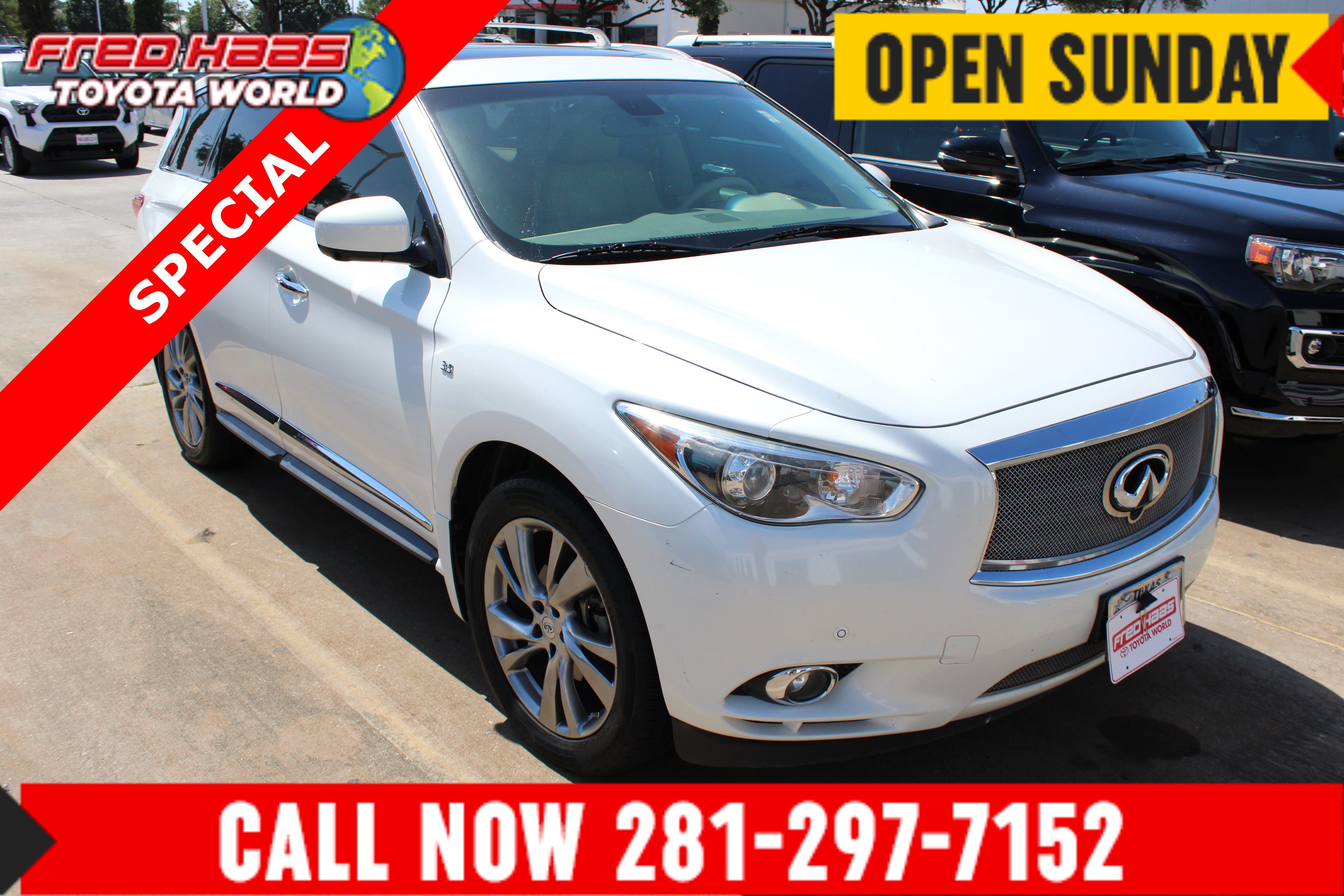 Used 2014 Moonlight White INFINITI  image 1