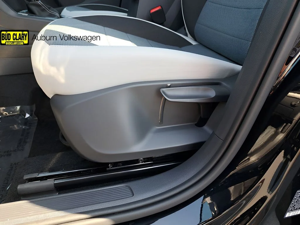 New 2025 Black Volkswagen 1.5T S image 37
