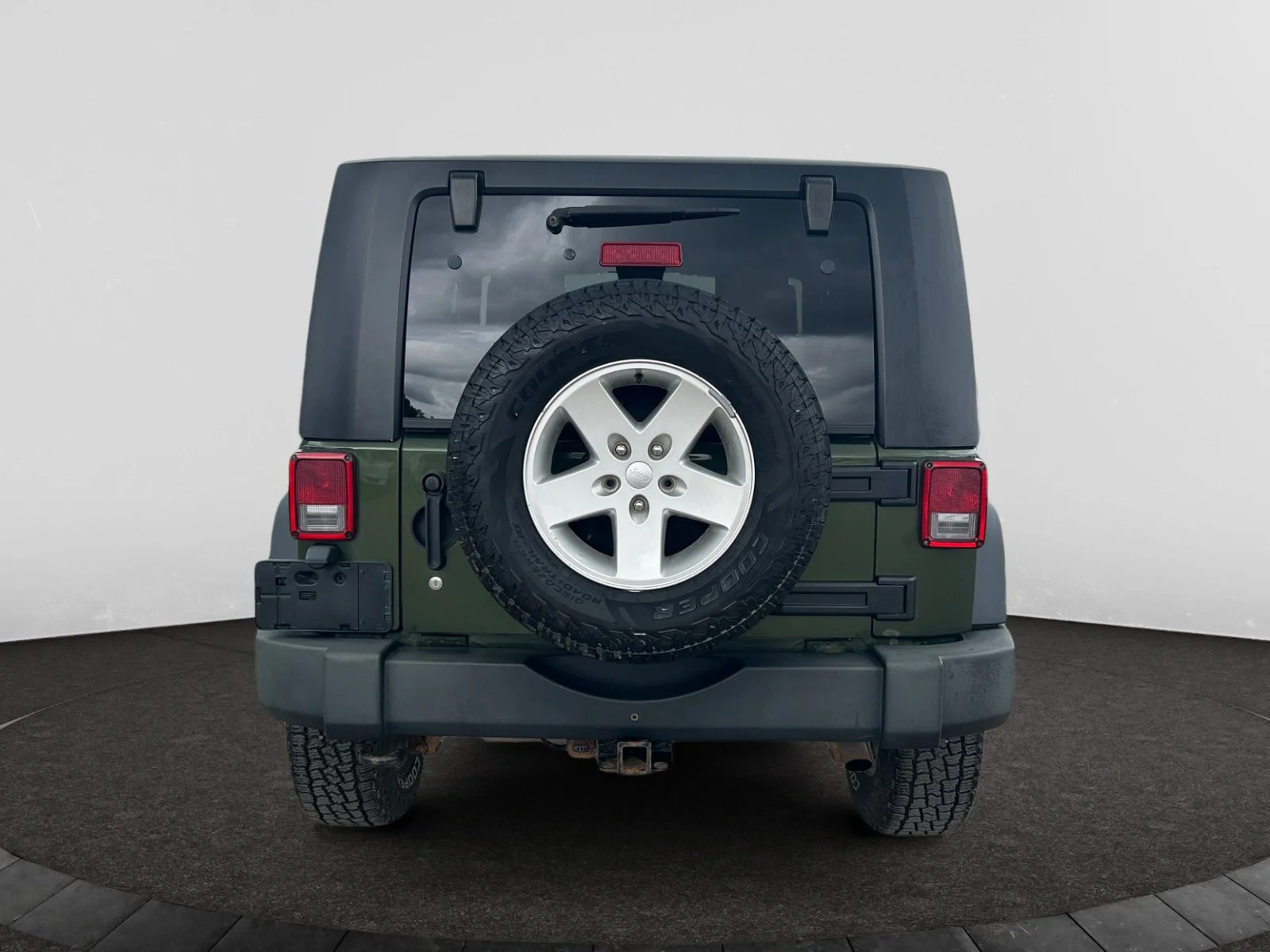 Used 2009 Jeep Green Metallic Jeep X image 4