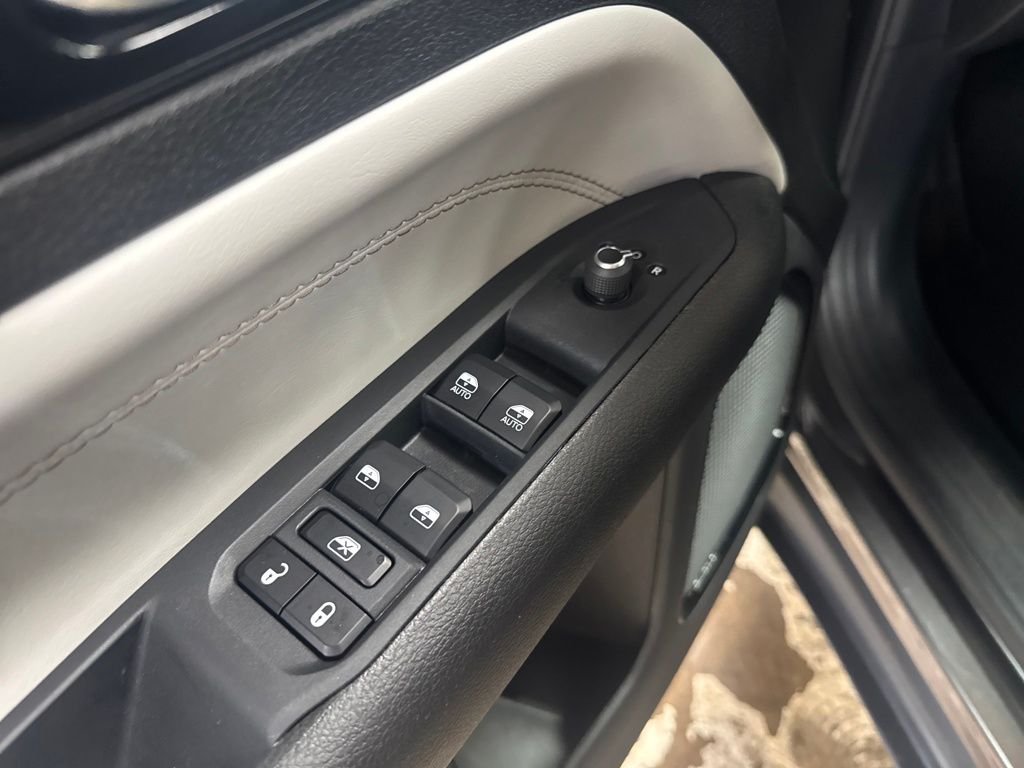 Certified Used 2023 Gray Jeep Limited image 17