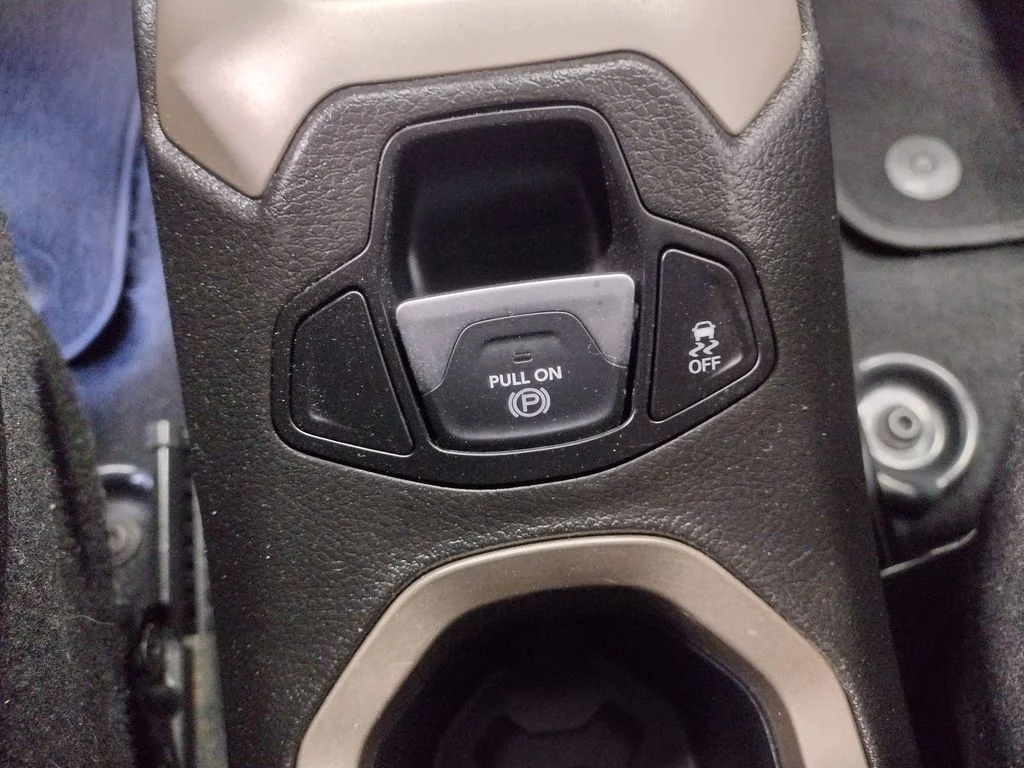 Used 2017 Black Jeep Sport image 26