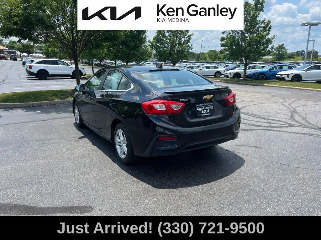 Used 2016 Black Chevrolet LT image 7