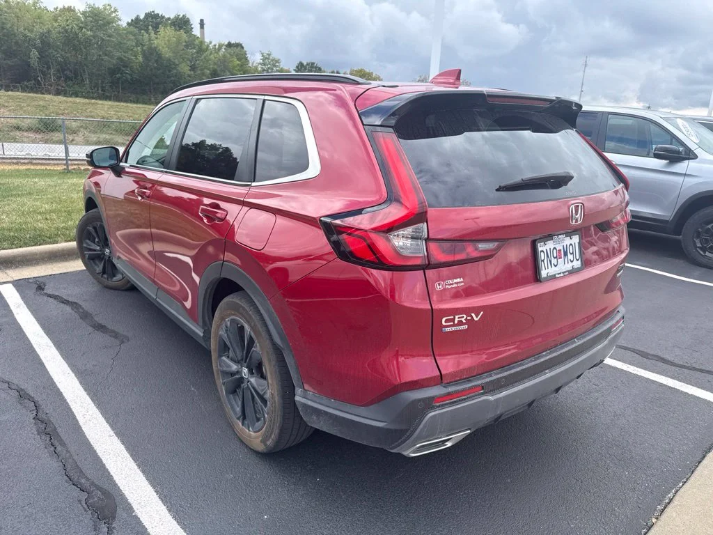 Used 2023 Red Honda Sport Touring image 4