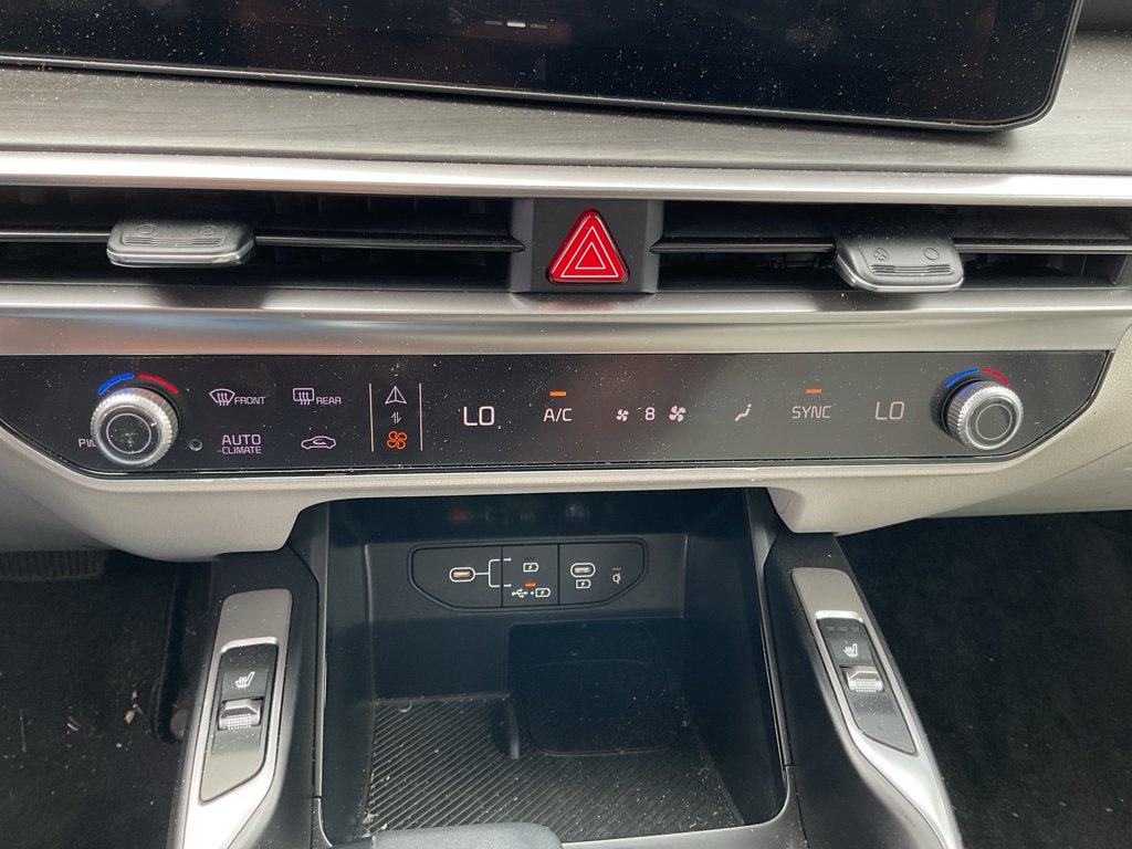 Certified Used 2024 Dawning Red Kia X-Line EX image 27