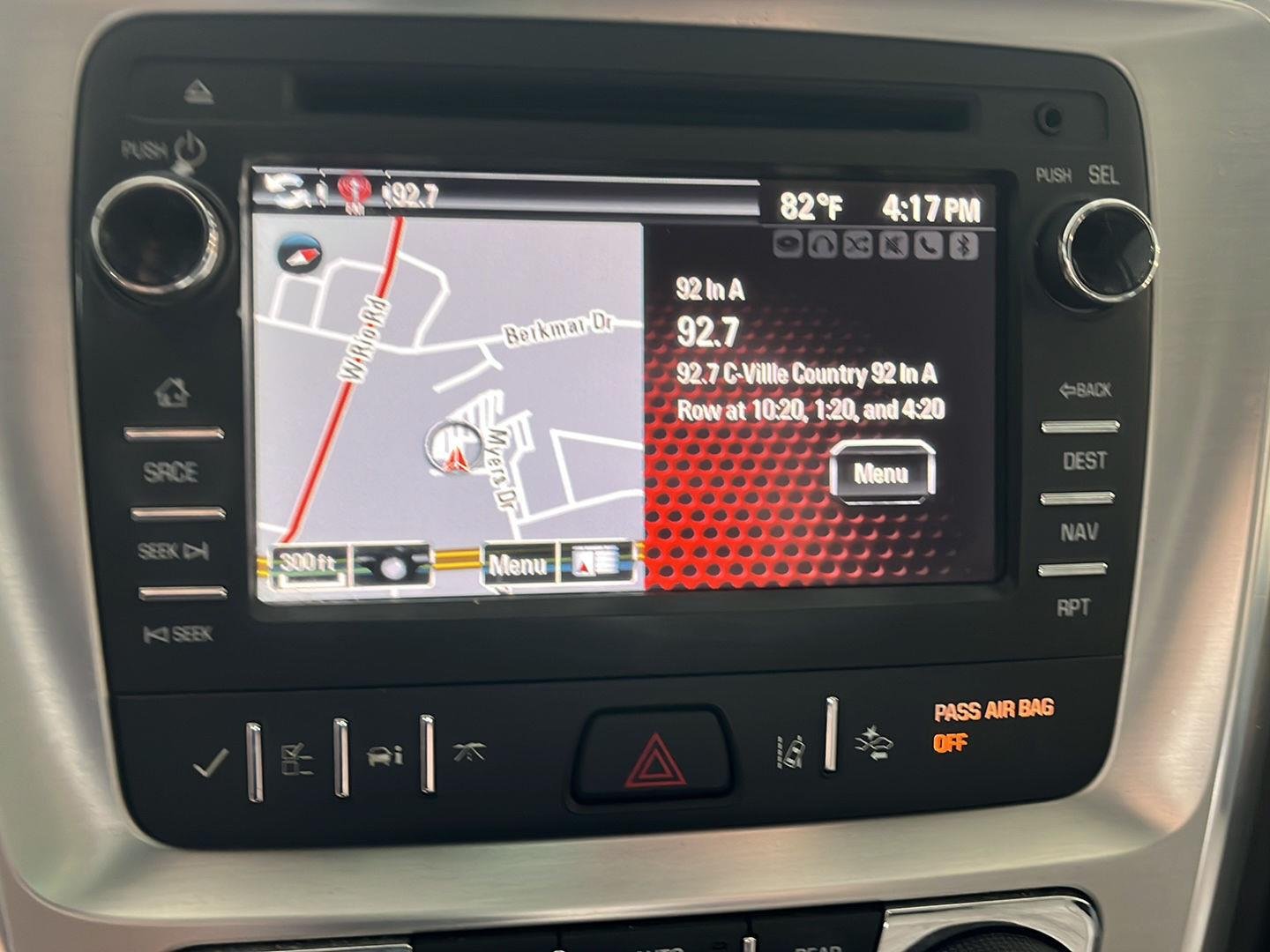 Used 2016 White Frost Tricoat GMC SLT image 5