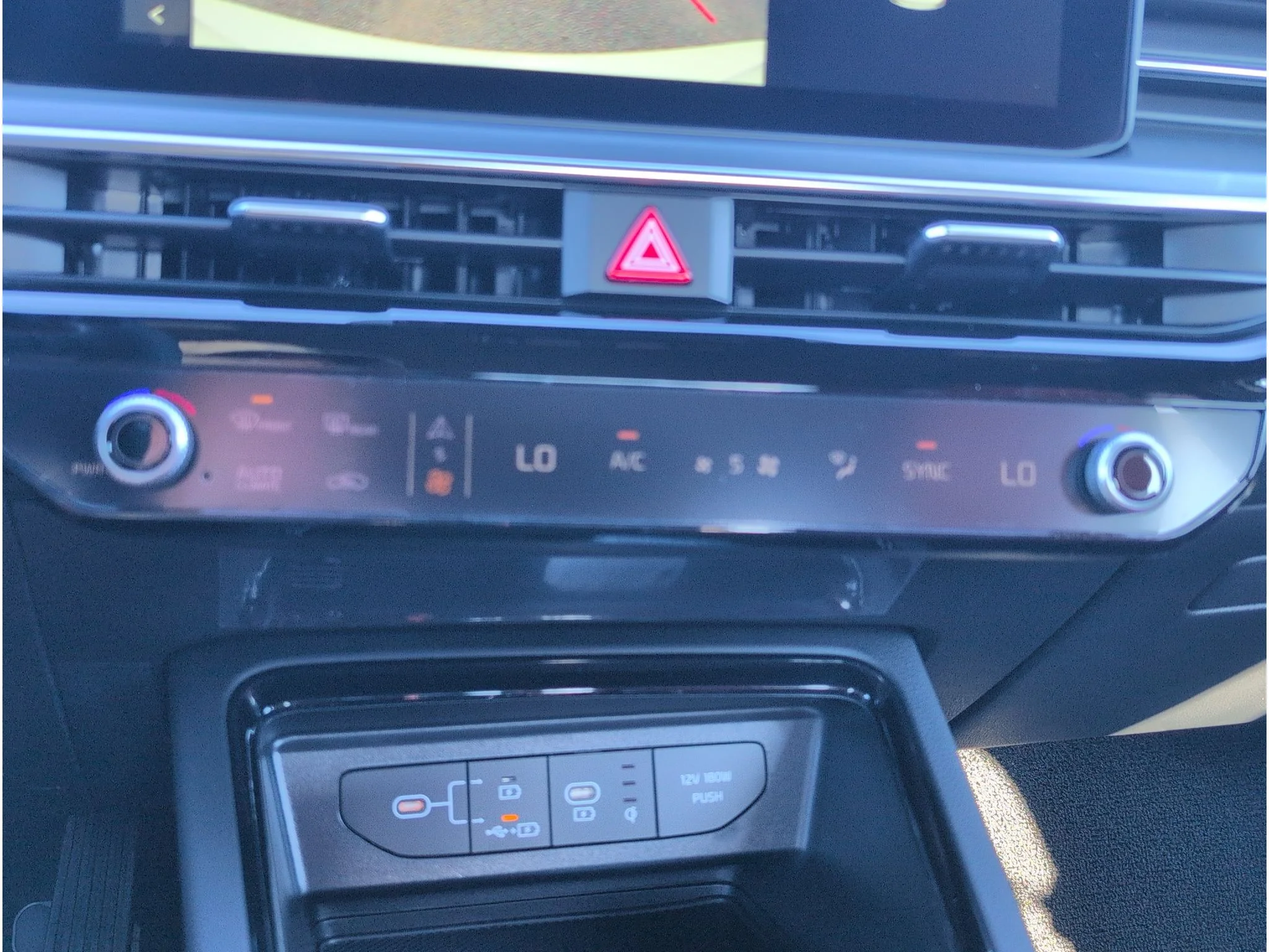 New 2027 Snow White Pearl Kia GT-Line image 16