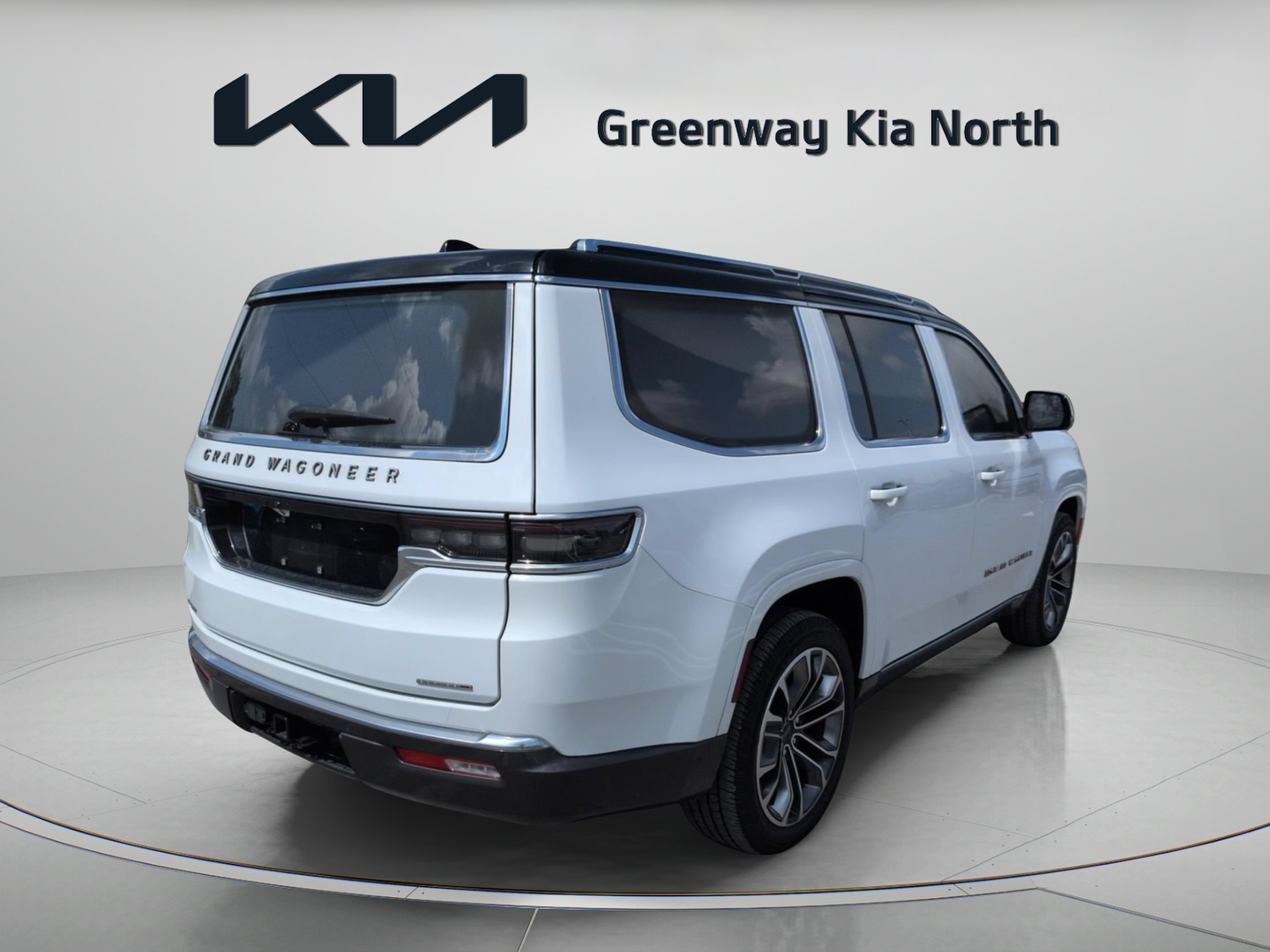 Used 2022 Bright White Clearcoat Jeep Series III image 8