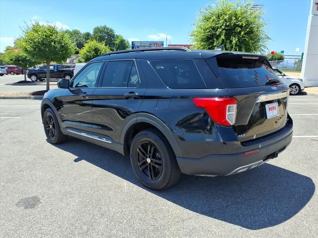 Used 2022 Black Ford XLT image 7