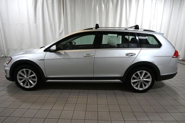 Used 2017 Silver Volkswagen TSI S image 8