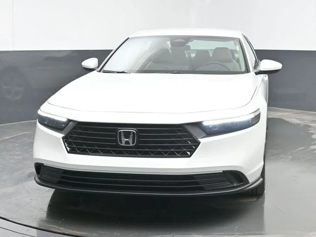 New 2026 Platinum White Pearl Honda LX image 6