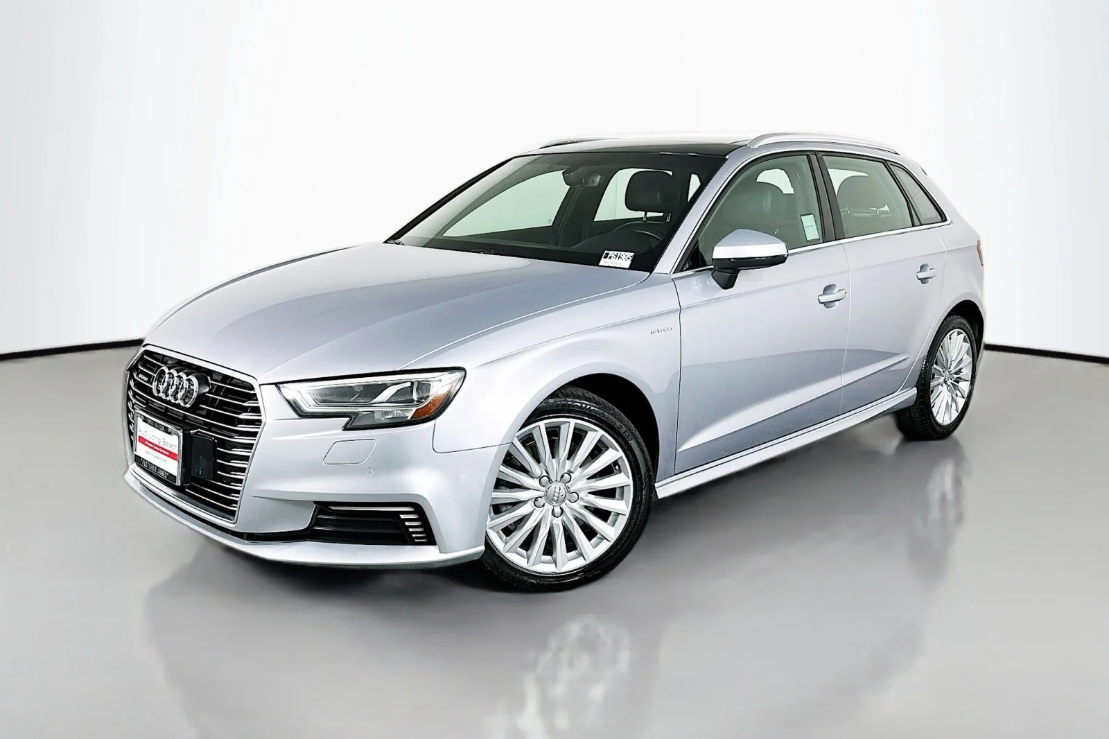 2017 Audi A3 e-tron 1.4T S tronic Premium Plus's photo