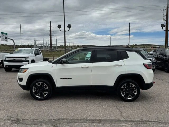 Used 2018 White Jeep Trailhawk 4x4 image 2