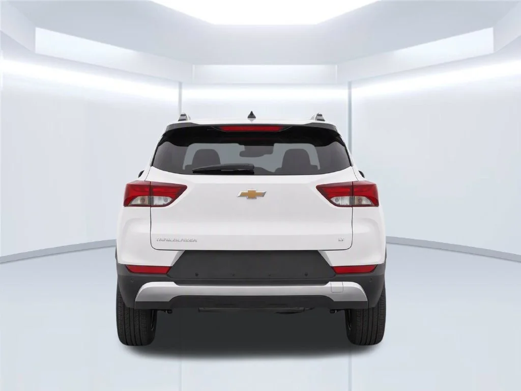 New 2026 White Chevrolet LT image 8