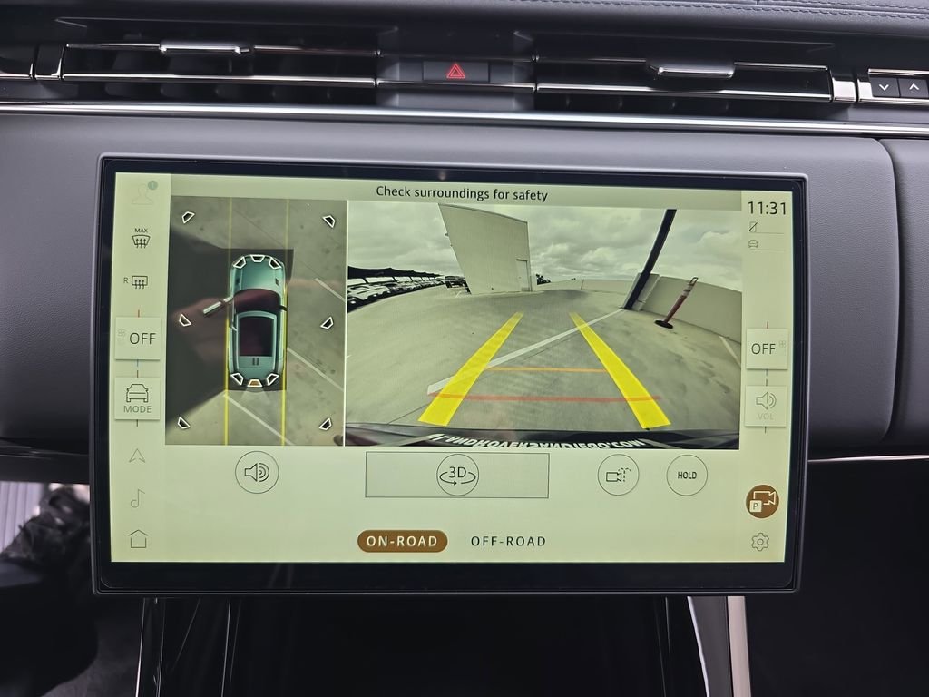 New 2026 Santorini Black Land Rover Dynamic SE image 24