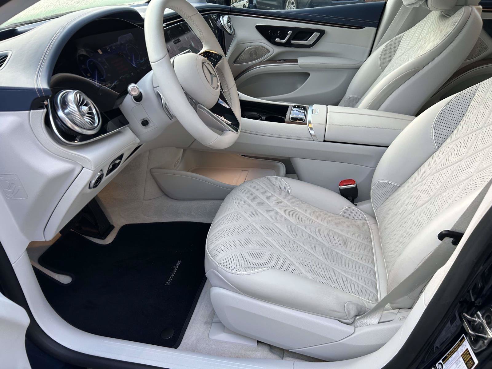 Certified Used 2023 Nautical Blue Metallic Mercedes-Benz EQS 580 4MATIC® Sedan image 19