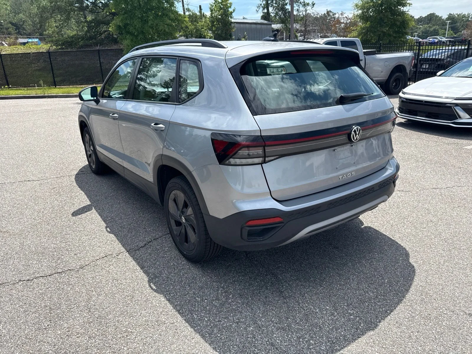 Used 2025  Volkswagen 1.5T S image 3