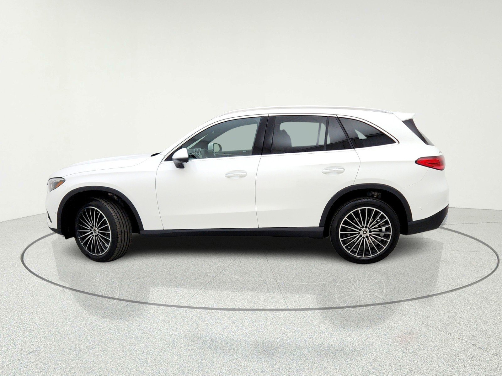 New 2026 Polar White Mercedes-Benz GLC 300 SUV image 35