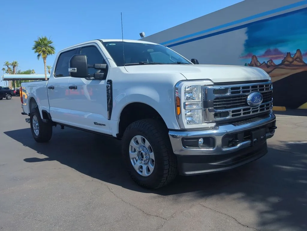 2024 Ford F-250 XLT 4x4 Crew Cab 8' Box's photo