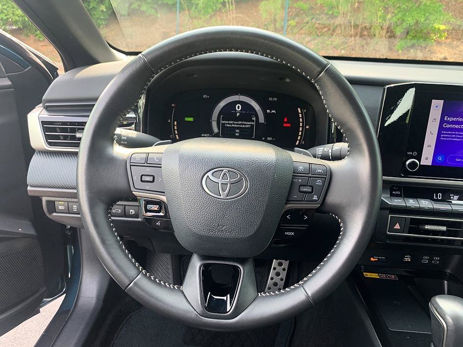 Used 2025 Ocean Toyota SE image 12