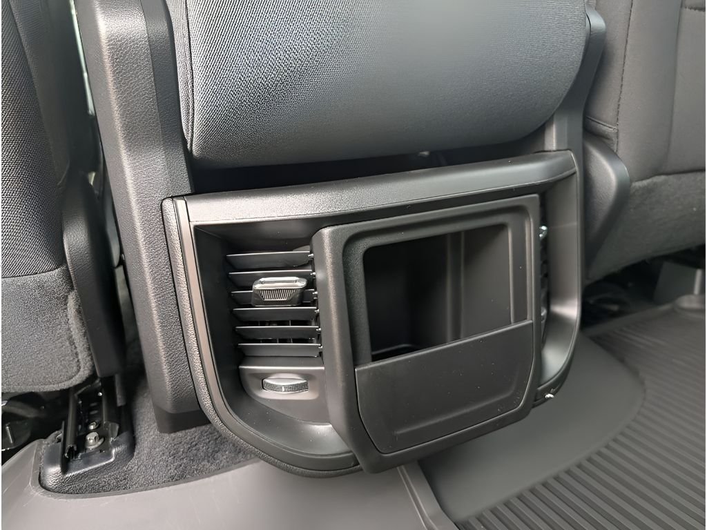 New 2026 Diamond Black Crystal Pearl-Coat Exterior Paint RAM Warlock Hemi 4x4 Crew Cab image 29