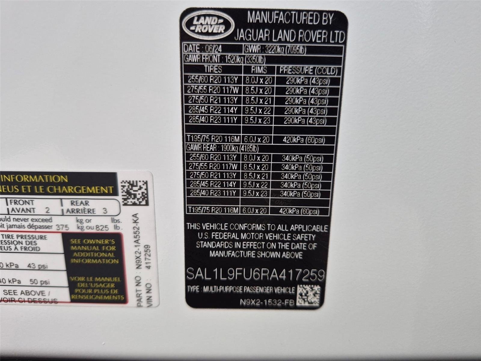 Used 2024 Fuji White Land Rover Dynamic SE image 36