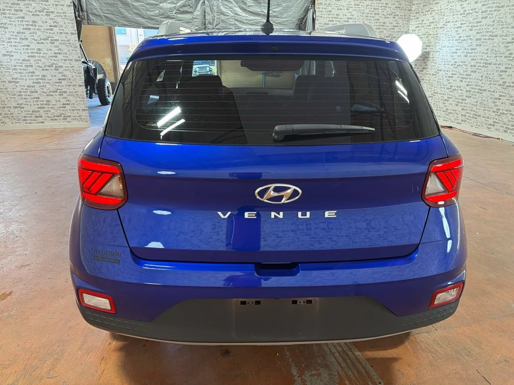 Used 2024 Intense Blue Hyundai Limited image 6