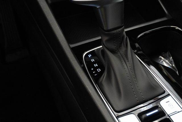 New 2026 White Hyundai SE FWD image 19