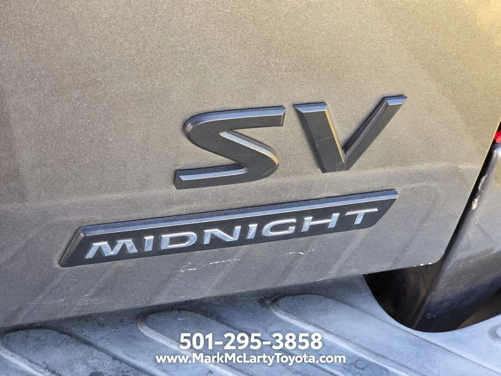 Used 2018 Gray Nissan SV image 10