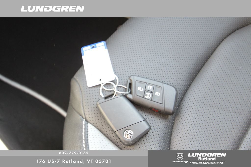 Used 2023 White Volkswagen 1.5T SEL image 29