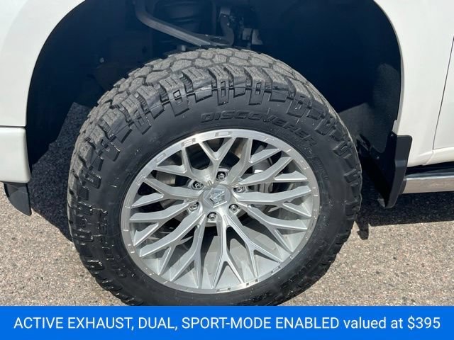 Used 2024 Iridescent Pearl Tricoat Chevrolet High Country image 11