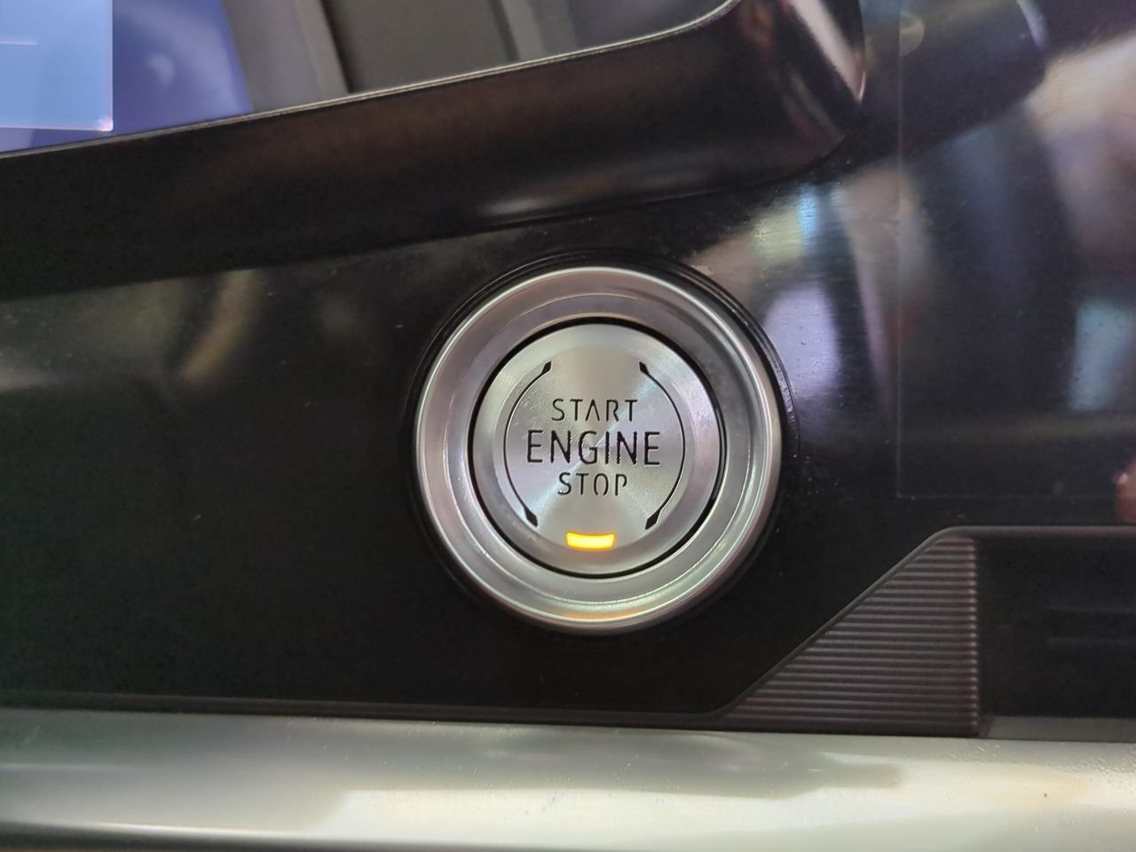 Used 2023 Hypersonic Gray Metallic Chevrolet 3LT image 25