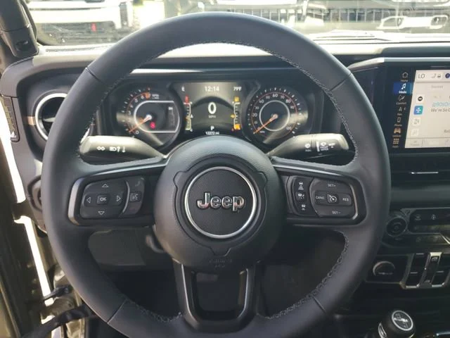 Used 2025 41 Jeep High Tide image 10