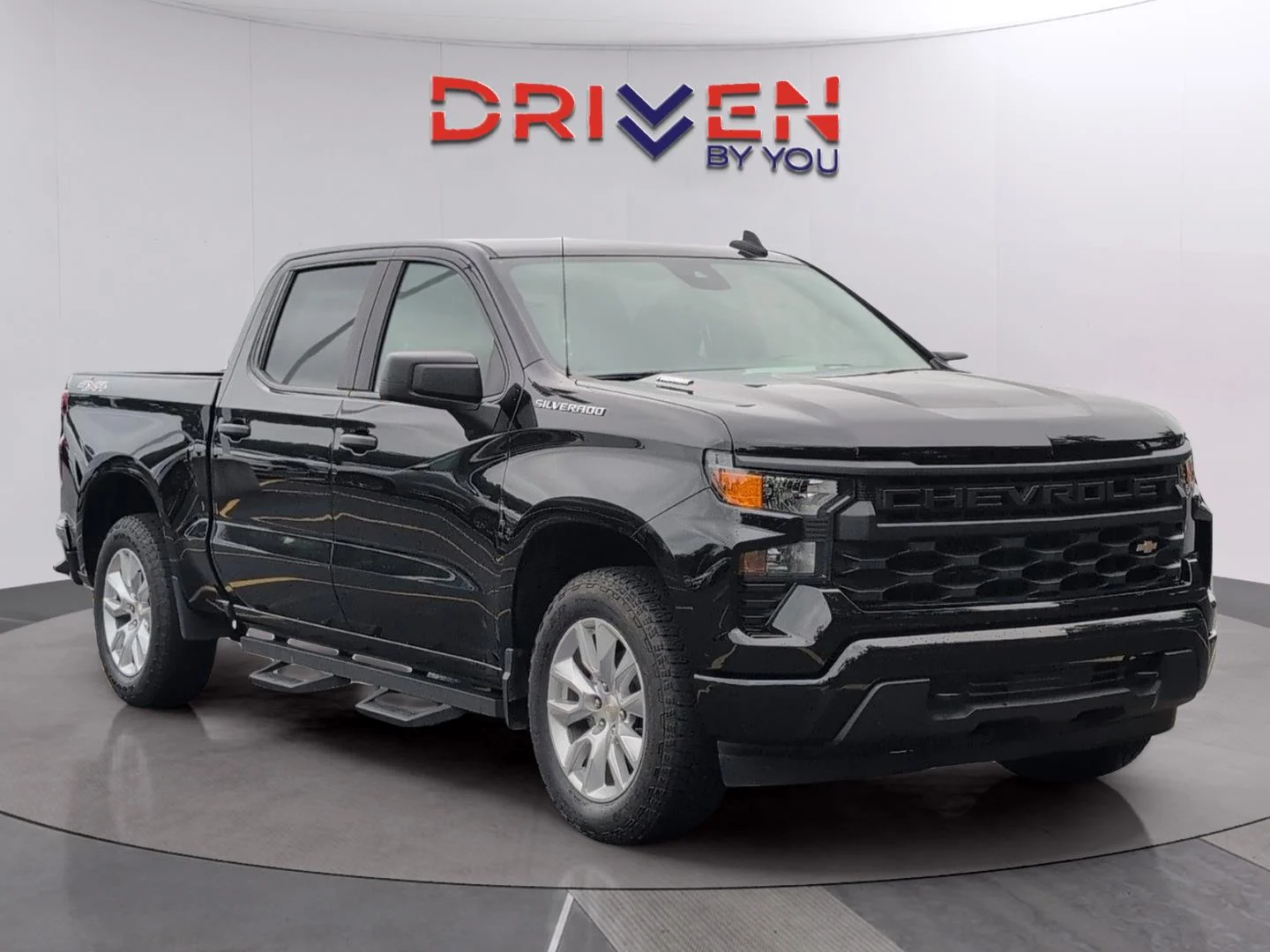 Used 2025 Black Chevrolet Custom image 7