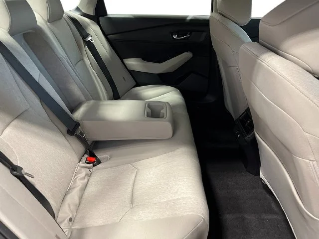 New 2026 Platinum White Pearl Honda LX image 24