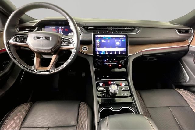 Used 2025 Gray Jeep Summit image 7